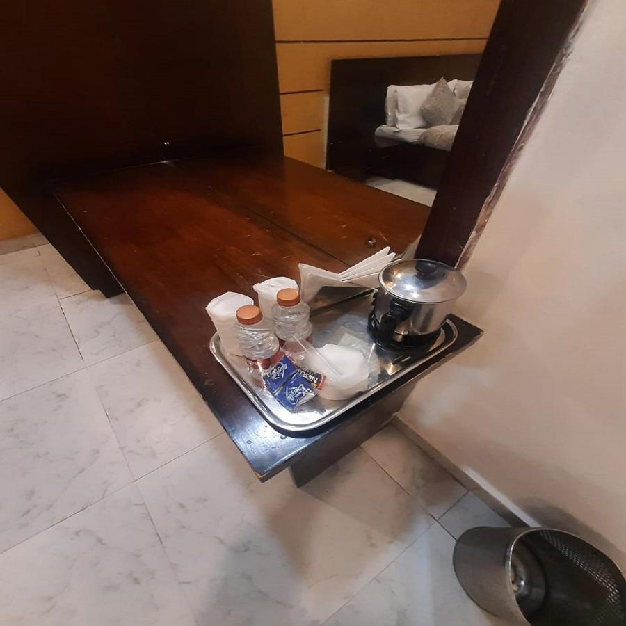 Kartikay Hotel Hisār Buitenkant foto