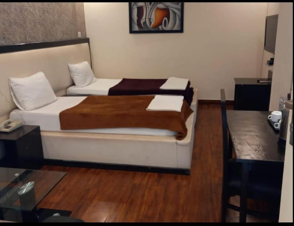 Kartikay Hotel Hisār Kamer foto